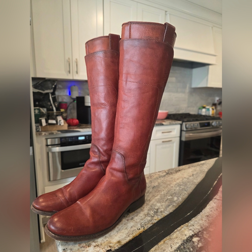 Frye Red Brown Leather Boots Size 6.5 Partial Side Zip Flat Heel